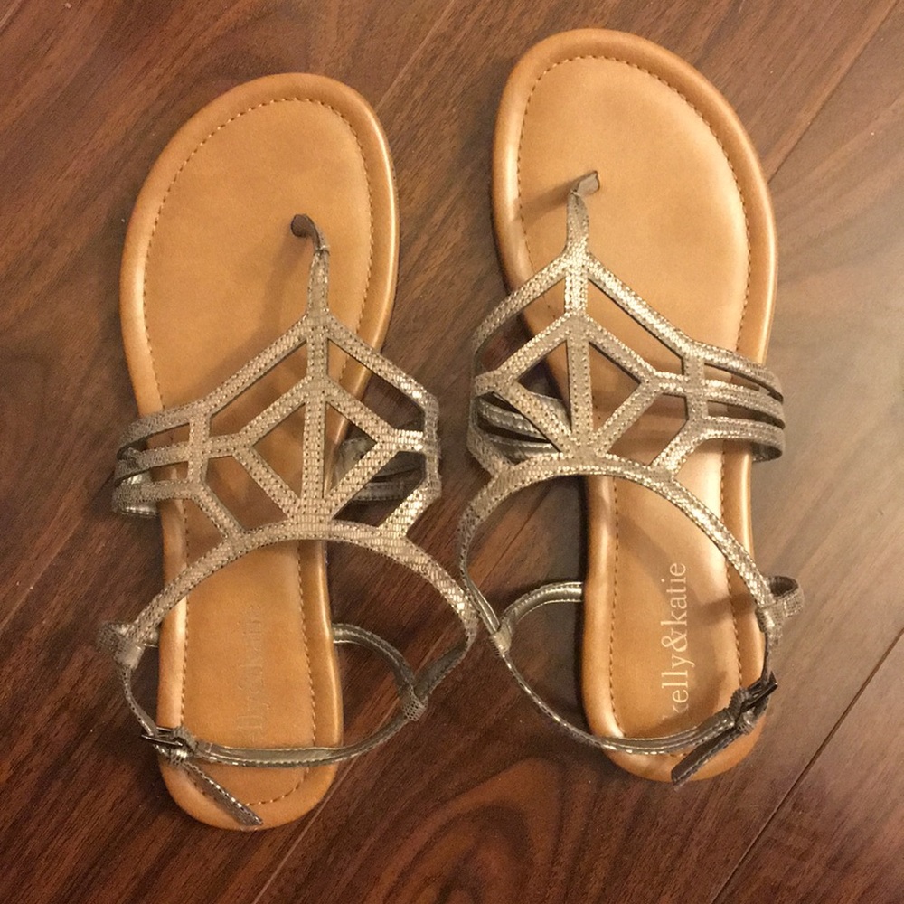 Size 7 1/2 sandals